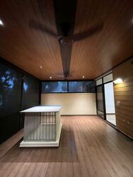 Holland Link (D10), Terrace #472830311